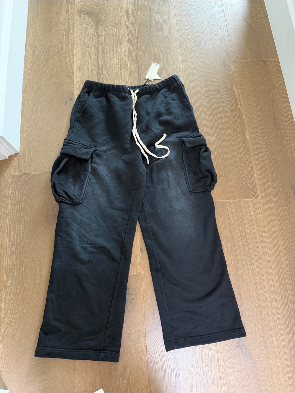 Elwood Clothing Relaxed Black Cargo Joggers with Drawstring Waist